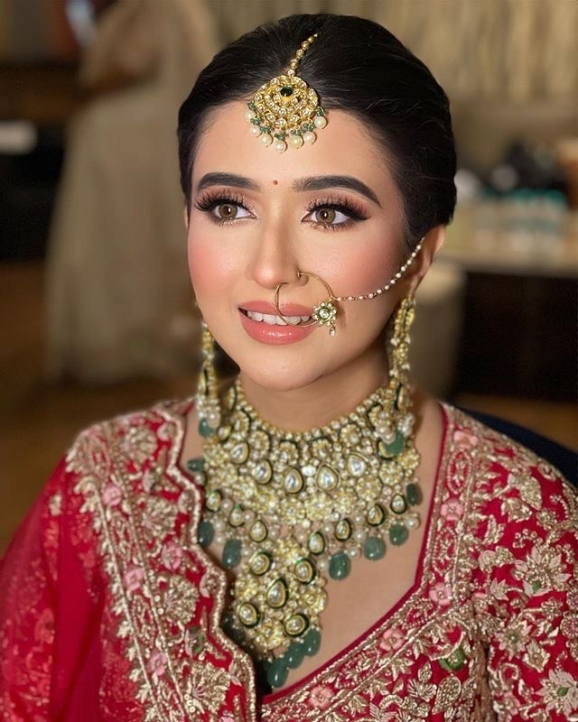Professional Bridal Makeup Artist in Mumbai - Riti Beauty Bride with flawless HD bridal makeup by Riti Beauty Mumbai professional makeup artist